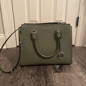 Michael Kors Crossbody Purse
